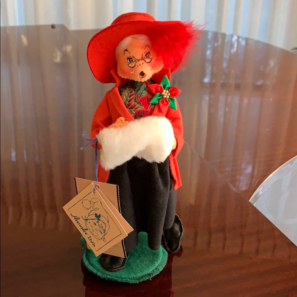 Annalee 10" Holiday Best Mrs. Santa